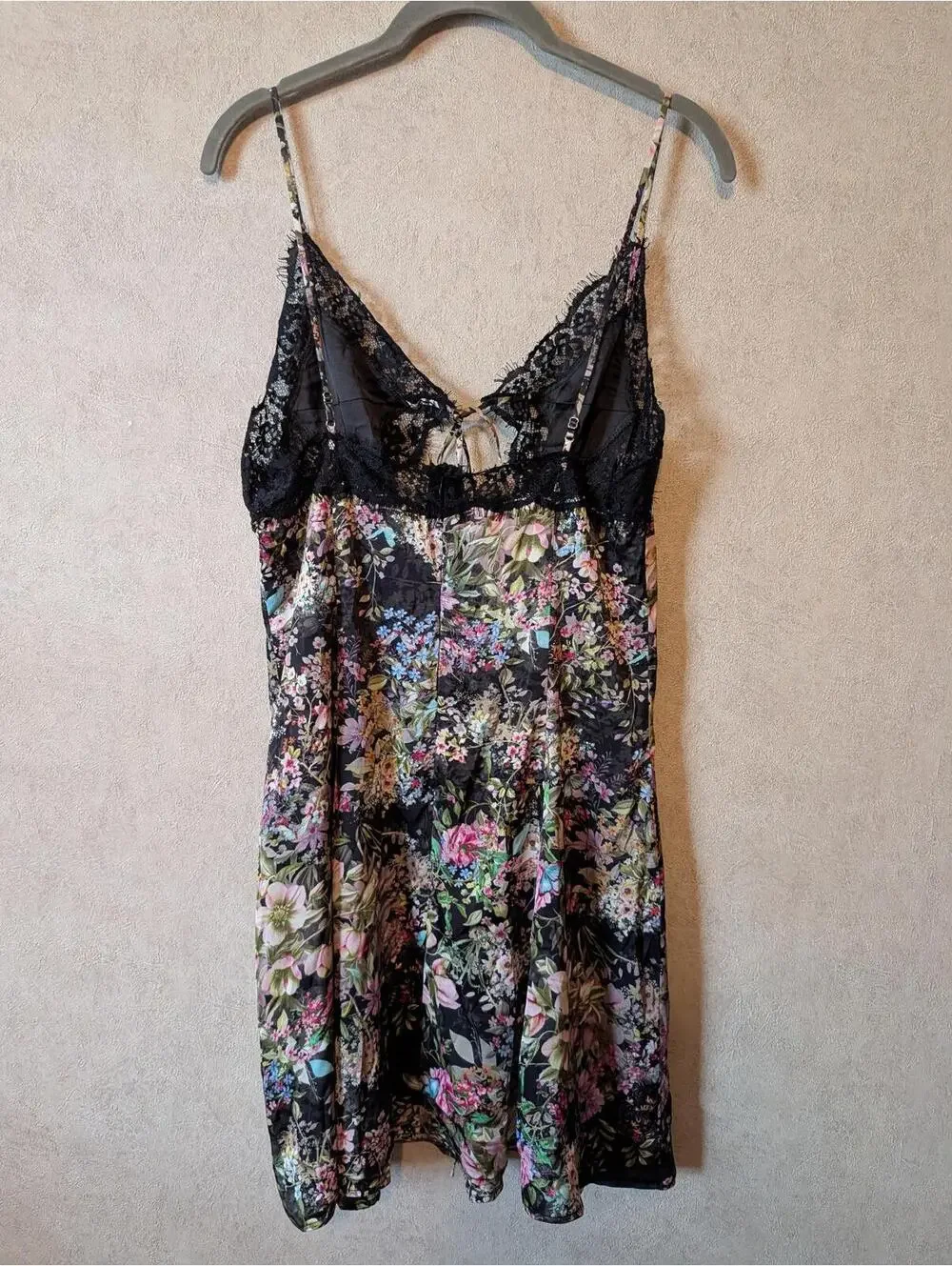 MISS CIRCLE Tehila black floral lace mini dress sz M - Picture 5 of 5